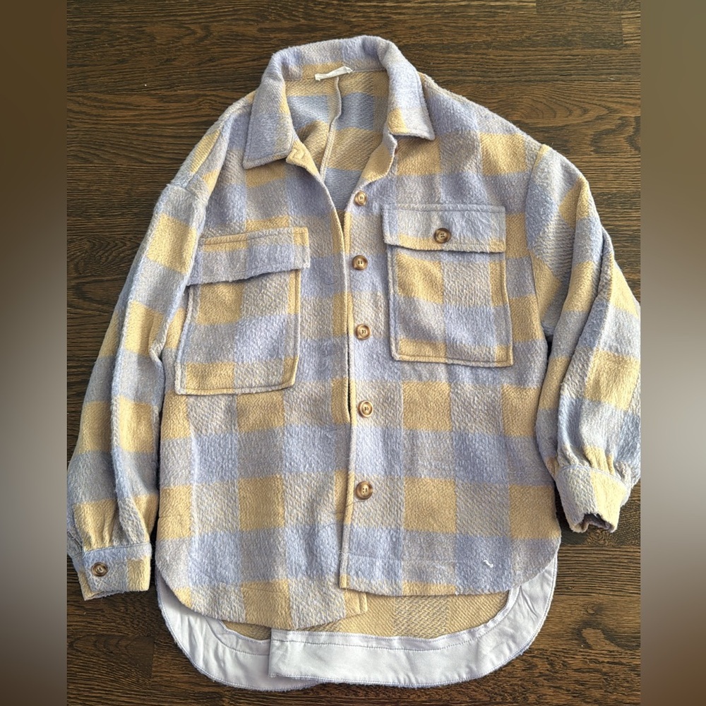 Casual Plaid Shirt Jacket in Cream and Gray